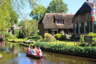 Vacanze: Giethoorn (Paesi Bassi), paradiso senza strade e auto