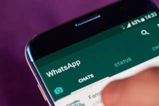 Come scrivere a qualcuno su WhatsApp se non hai il numero