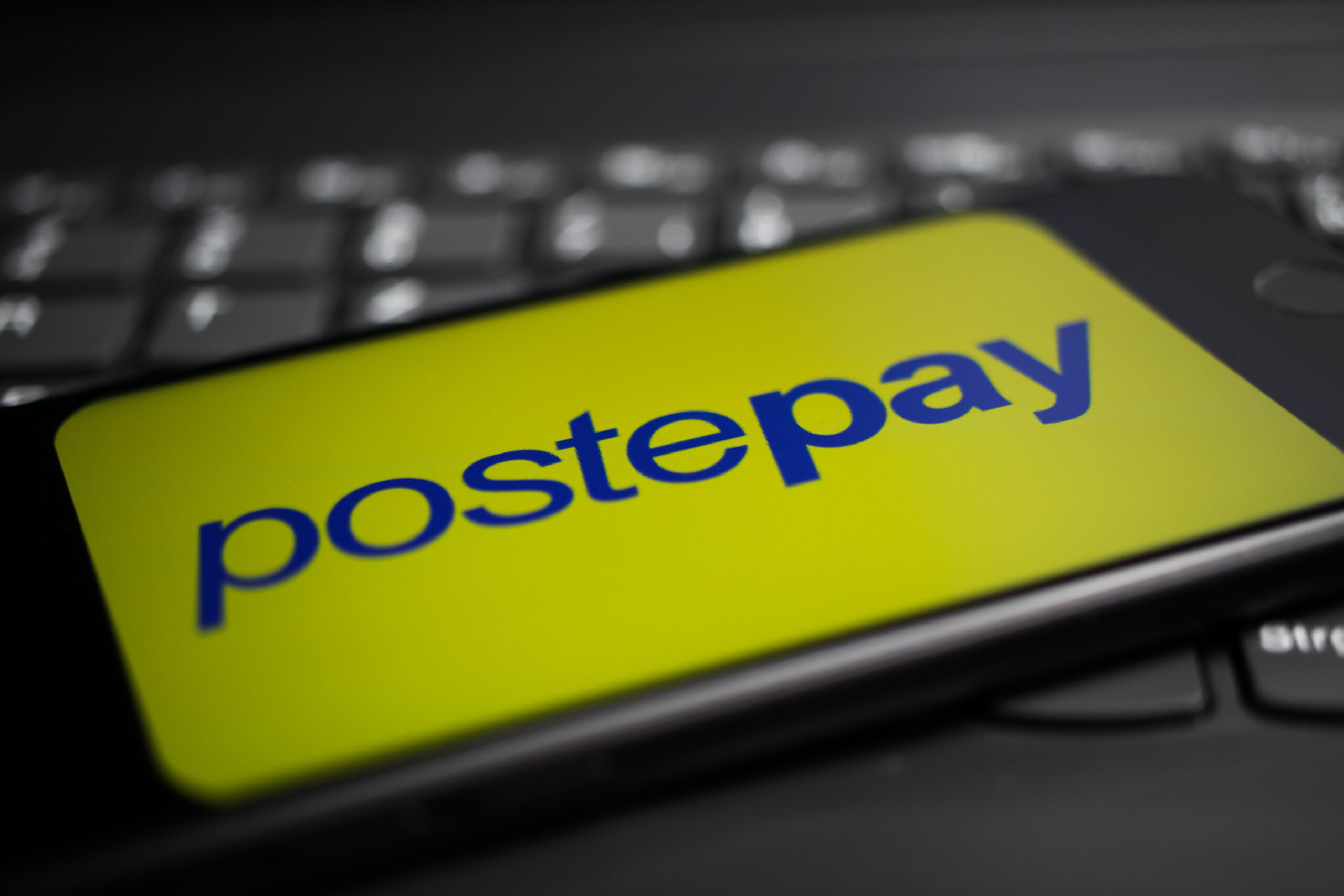 Novità per gli utenti Postepay: possibilità di prestito fino a tremila euro