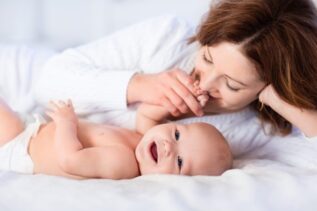 I figli ottengono l’intelligenza dalla mamma, lo dice la scienza