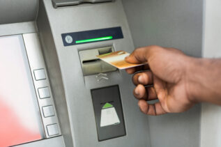 Pin di carta di credito o bancomat bloccato? Come riattivare la carta