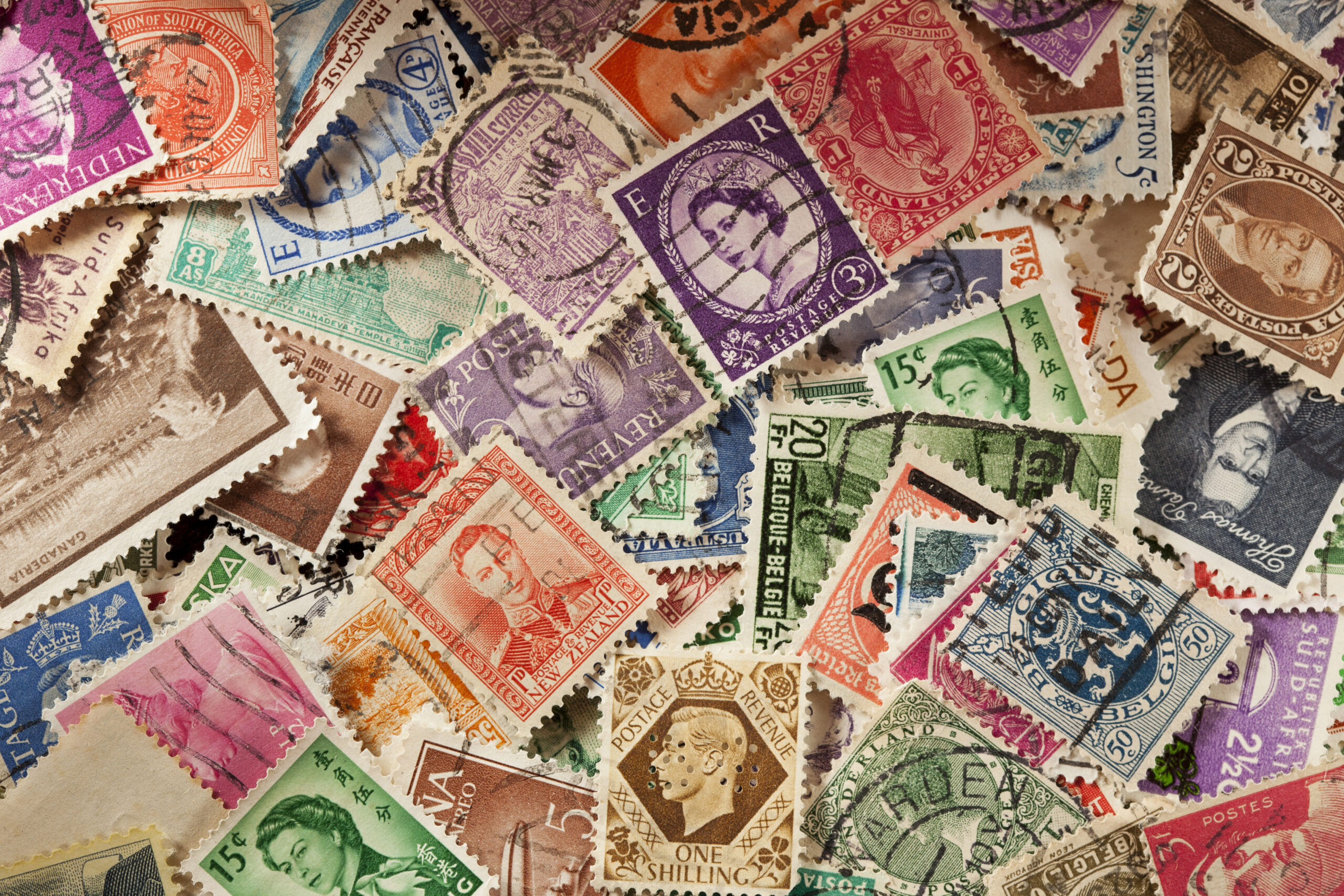 Controlla le vecchie lettere: un francobollo con questa scritta vale migliaia di euro