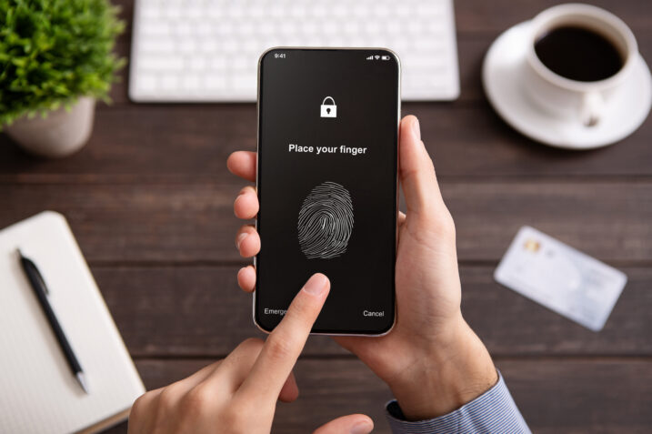 Assisteremo ad un probabile ritorno del touch-id su Iphone? La parola al noto analista