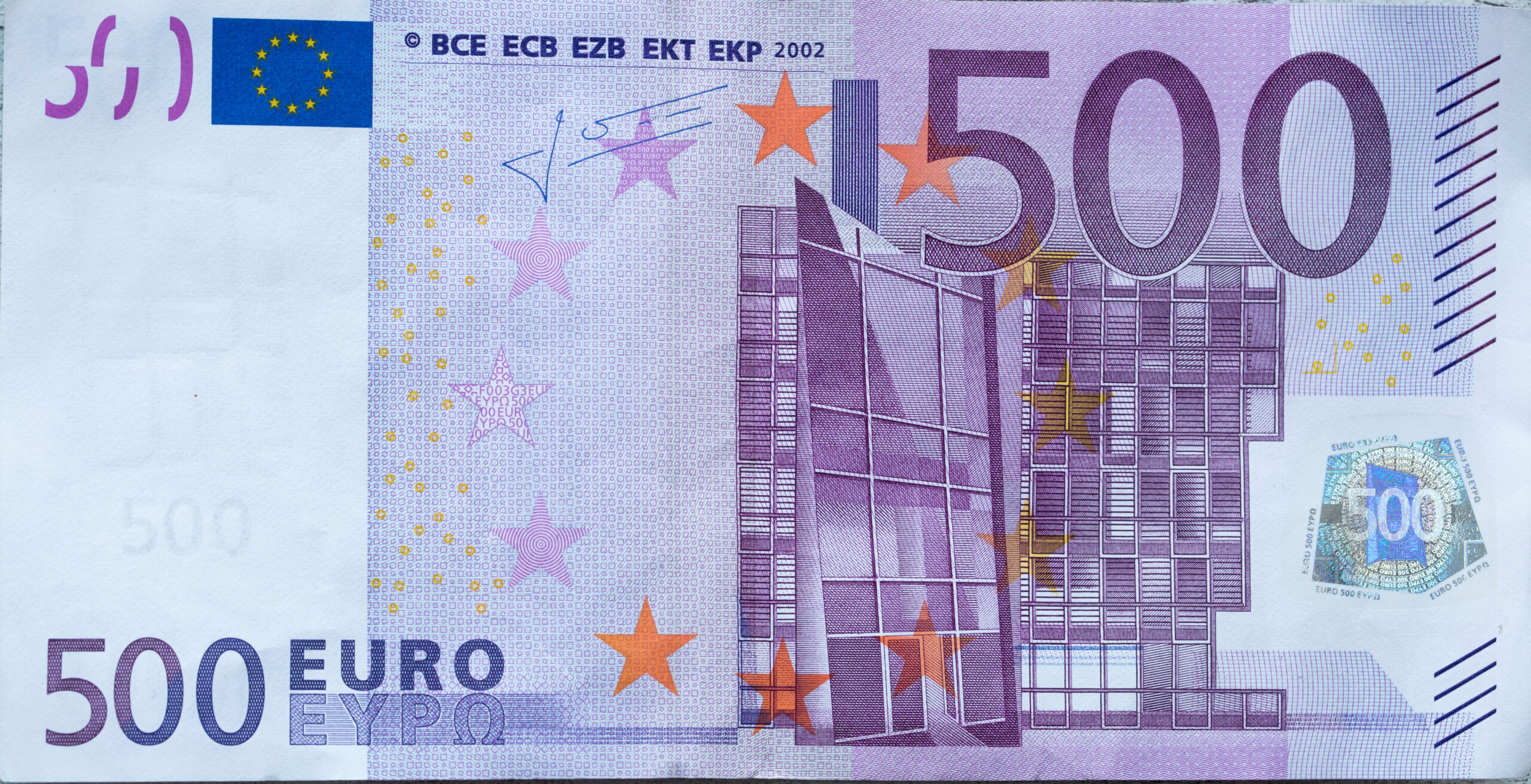 Banconote da 500€: Se ne hai una così vale quanto una villa