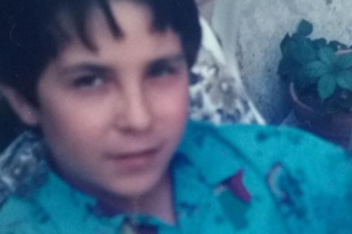 Chi è il bambino della foto? Indizio: ha partecipato ad un edizione di LoL