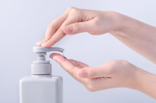 Detergenti intimi: i più apprezzati sulla base dei feedback degli acquirenti