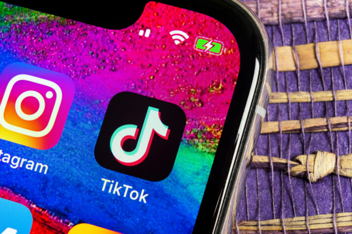 Nuovi trend tik tok: questo può essere pericoloso. Scopri il perché