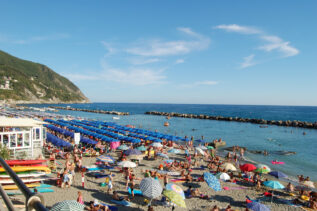 Questa infrazione in spiaggia espone a multe salatissime e carcere