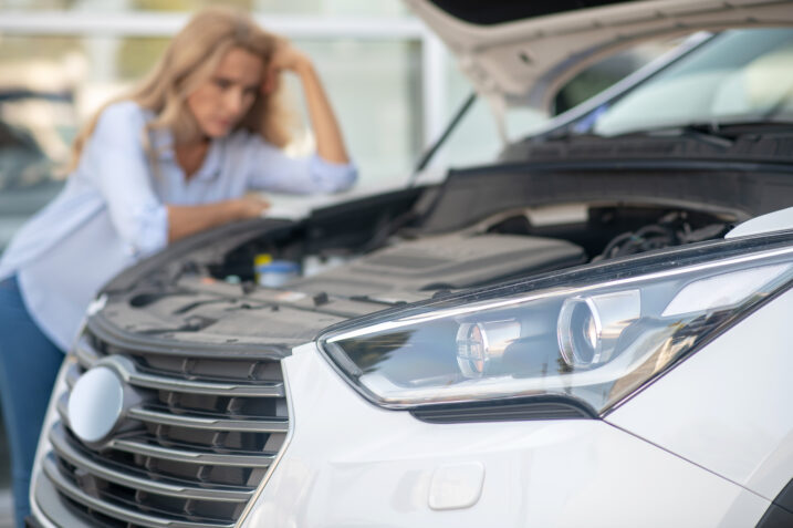 Scoprire problemi al motore dell'auto? Fai il "test dell'euro", rimarrai sorpreso | Video