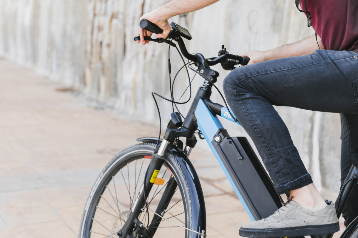 Bici elettriche e cargo bike: come richiedere gli incentivi fino a 1.000 euro