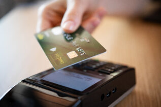 Cambiare carta per i pagamenti: come passare ad una nuova banca