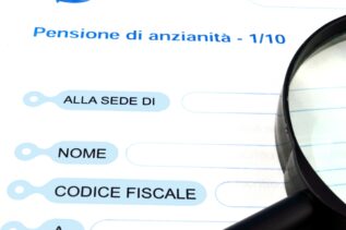 Pensione con 10 anni di contributi: come funziona? A chi spetta?