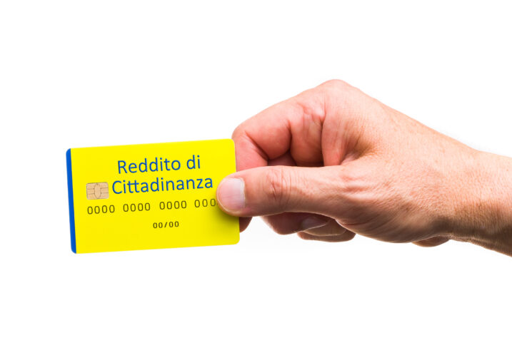 Reddito di cittadinanza: per la cassazione il sussidio “cancella” l’assegno di mantenimento