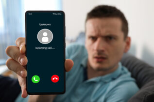 Hai mai ricevuto telefonate silenziose? Cosa sono e come bloccarle