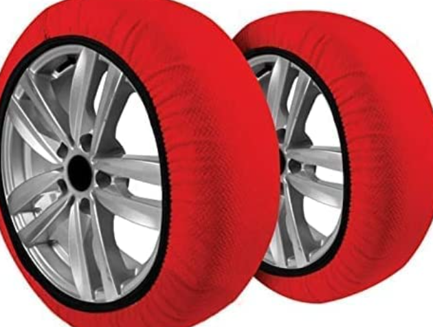 Calze da neve come alternativa "legale" alle gomme invernali? Cosa sta cambiando
