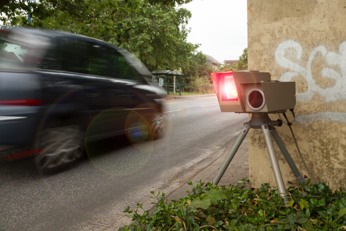 Verbali Autovelox: bisogna pagare se l'apparecchio non è ben segnalato?