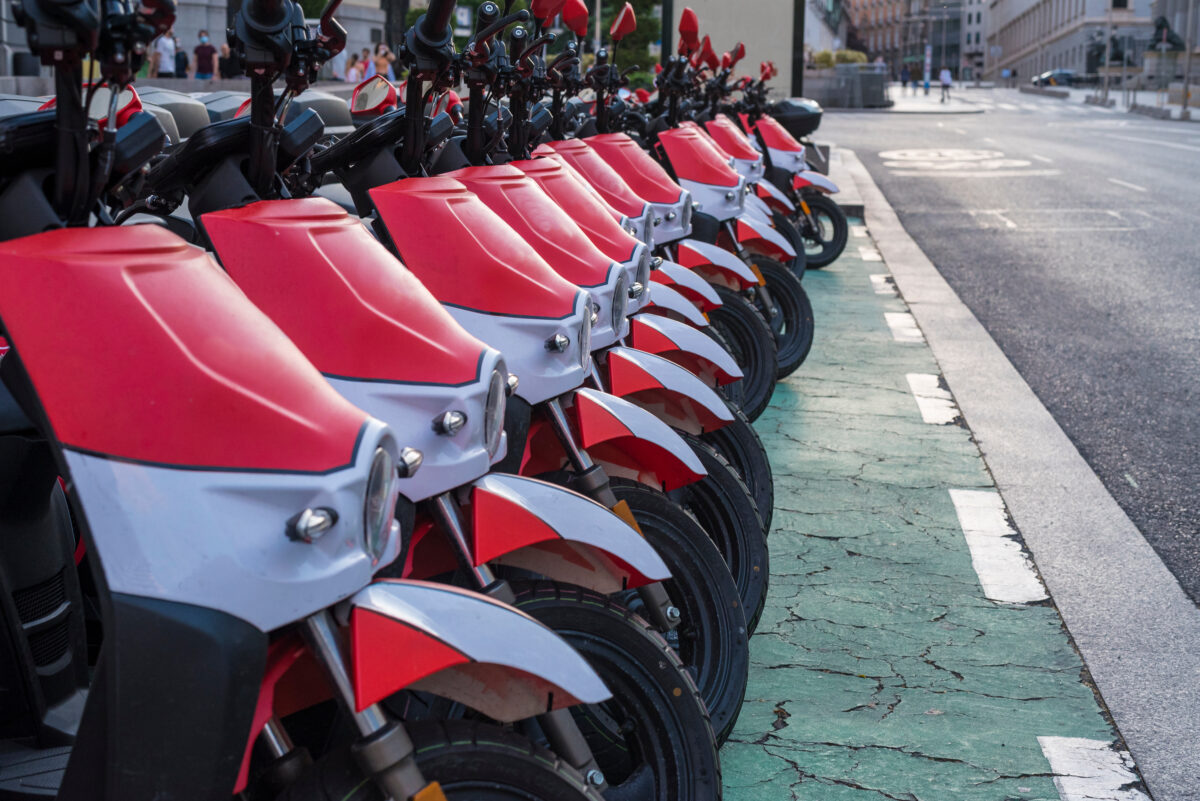 Tper lancia l'interessante offerta per scooter elettrici a noleggio. Ecco dove parte l'iniziativa