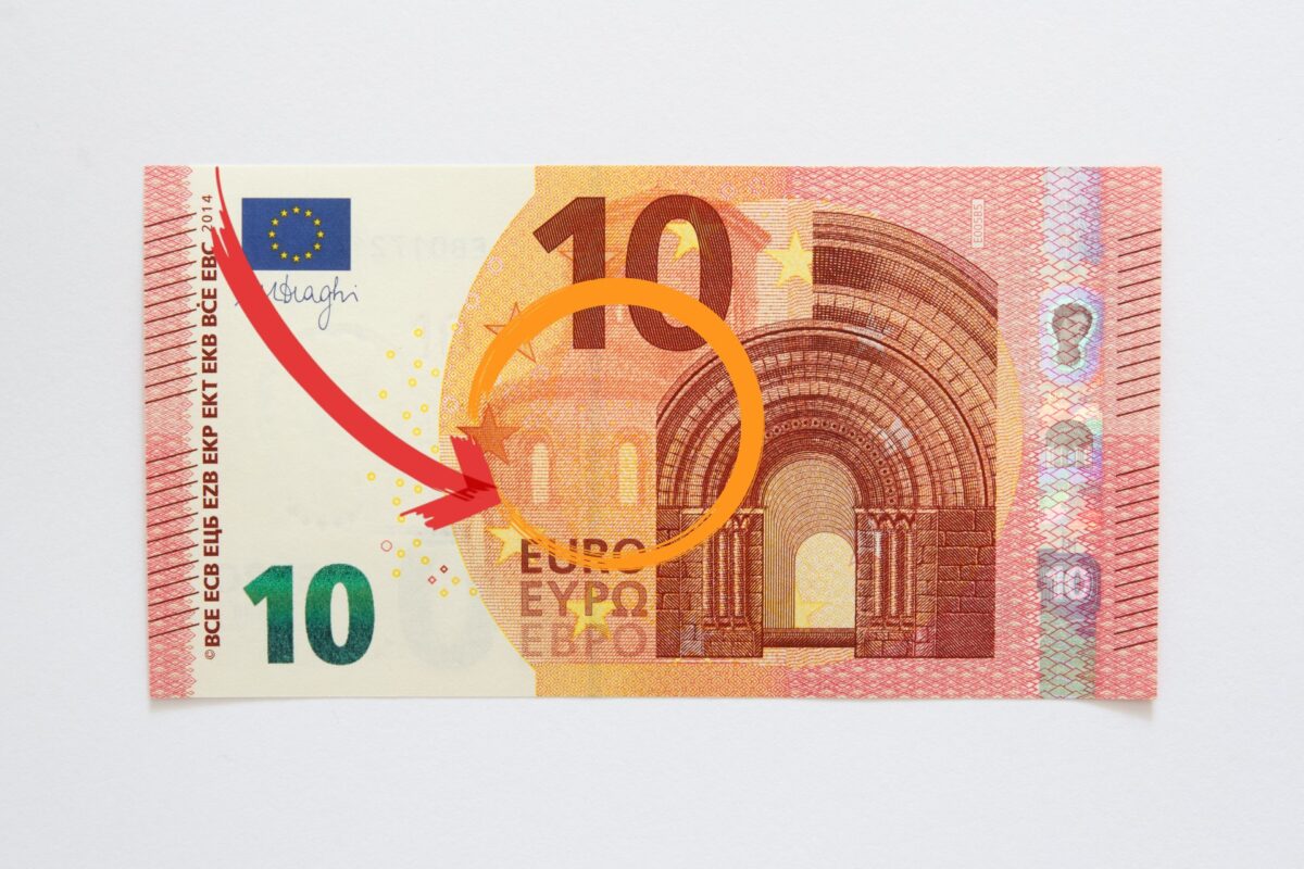 Banconota da 10 euro: occhio al dettaglio, la fa valere quasi 2.000 euro