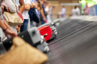 Bagaglio a mano: le nuove regole per partire in aereo per le vacanze estive