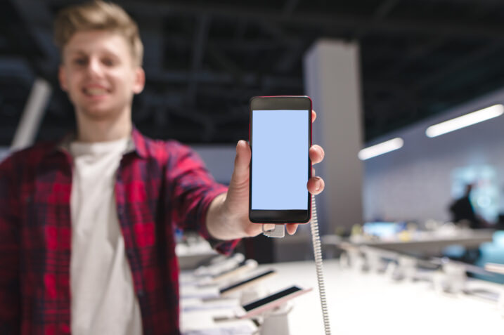 Bonus cellulare e smartphone, a chi spetta e quanto si risparmia?
