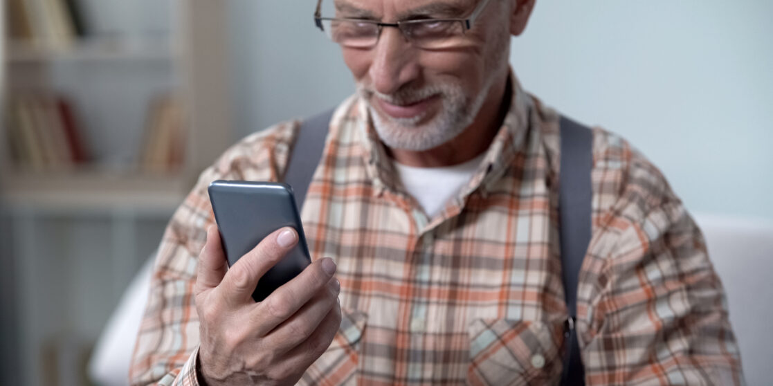 Tecnologia: ecco alcuni oggetti pazzeschi che possono aiutare le persone anziane